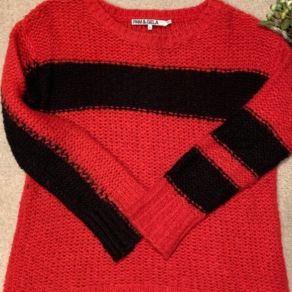 Pam & Gela Sweater - Picture 2 of 4